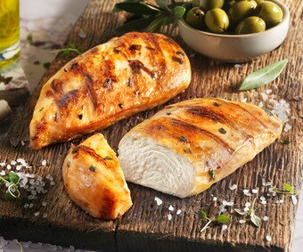 Filets de poulet à l’huile d’olive et au sel de mer avec 8% d‘assaisonnement liquide (Numéro d’article 01368)