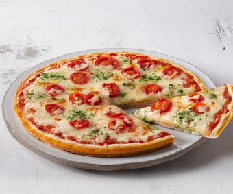 Pizza „frisch & knusprig“ Provolone-Mozzarella (Artikelnummer 01771)