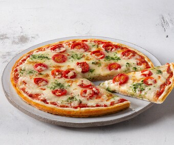 Pizza „frisch & knusprig“ Provolone-Mozzarella (Artikelnummer 01771)