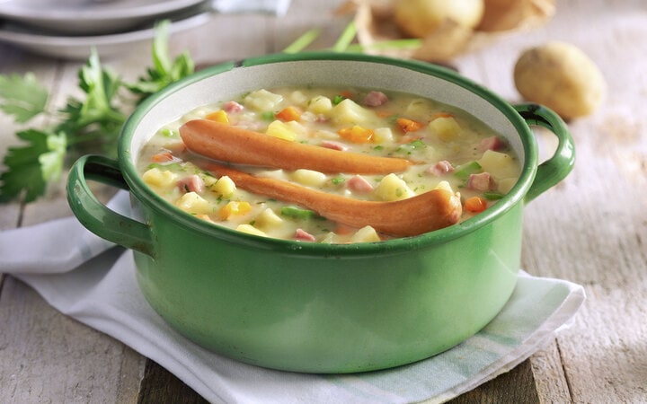 Soupe de pommes de terre et viennoises (20050) livraison à