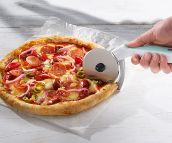 Zyliss Pizza- & Auflaufschneider „so easy“ (Artikelnummer 10348)
