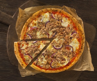 La Pizza grande Tonno e Cipolla (Numéro d’article 10406)