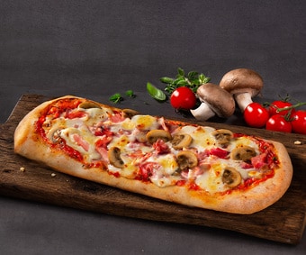 Pizza alla Romana Prosciutto, Funghi e Mascarpone (Artikelnummer 10413)