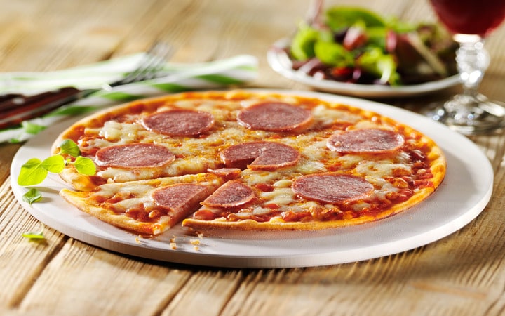 free Pizza au salami (Numéro d’article 10055)