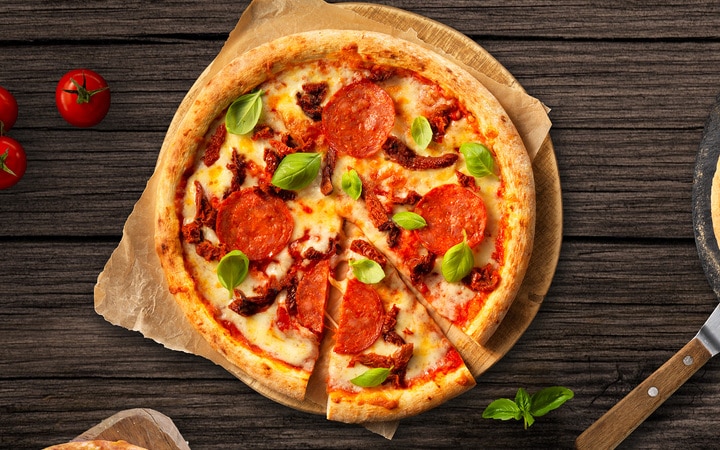 La Pizza Salame Affumicato e Basilico (Numéro d’article 10407)