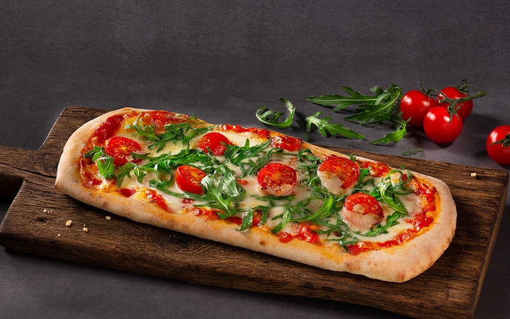 Pizza alla Romana Rucola e Pomodorini (Artikelnummer 10415)